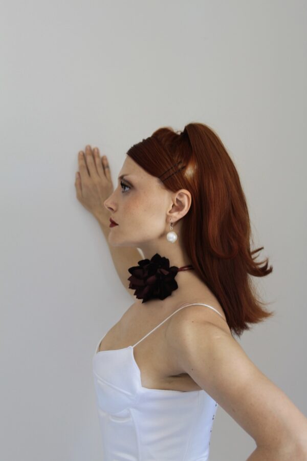 Heartbreaker Burgundy Flower Necklace - Image 5