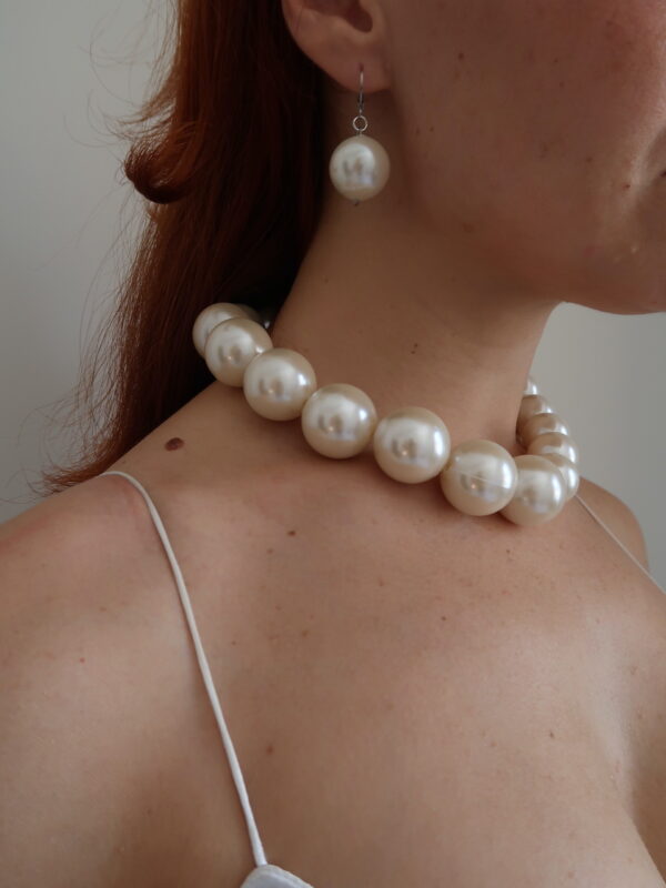 Heartbreaker Asymmetrical Pearl Set - Image 6