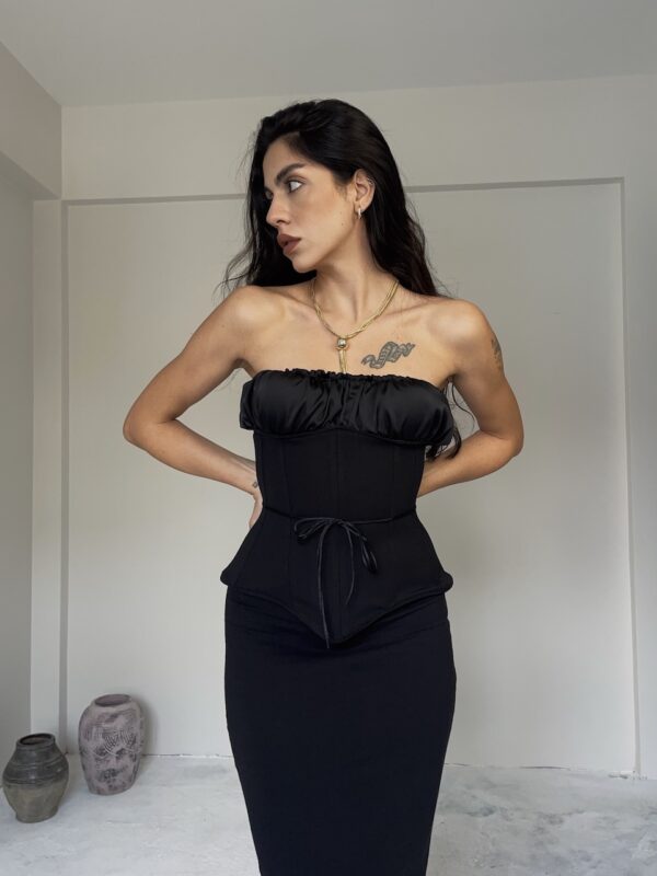 Elanor Black Corset - Image 4